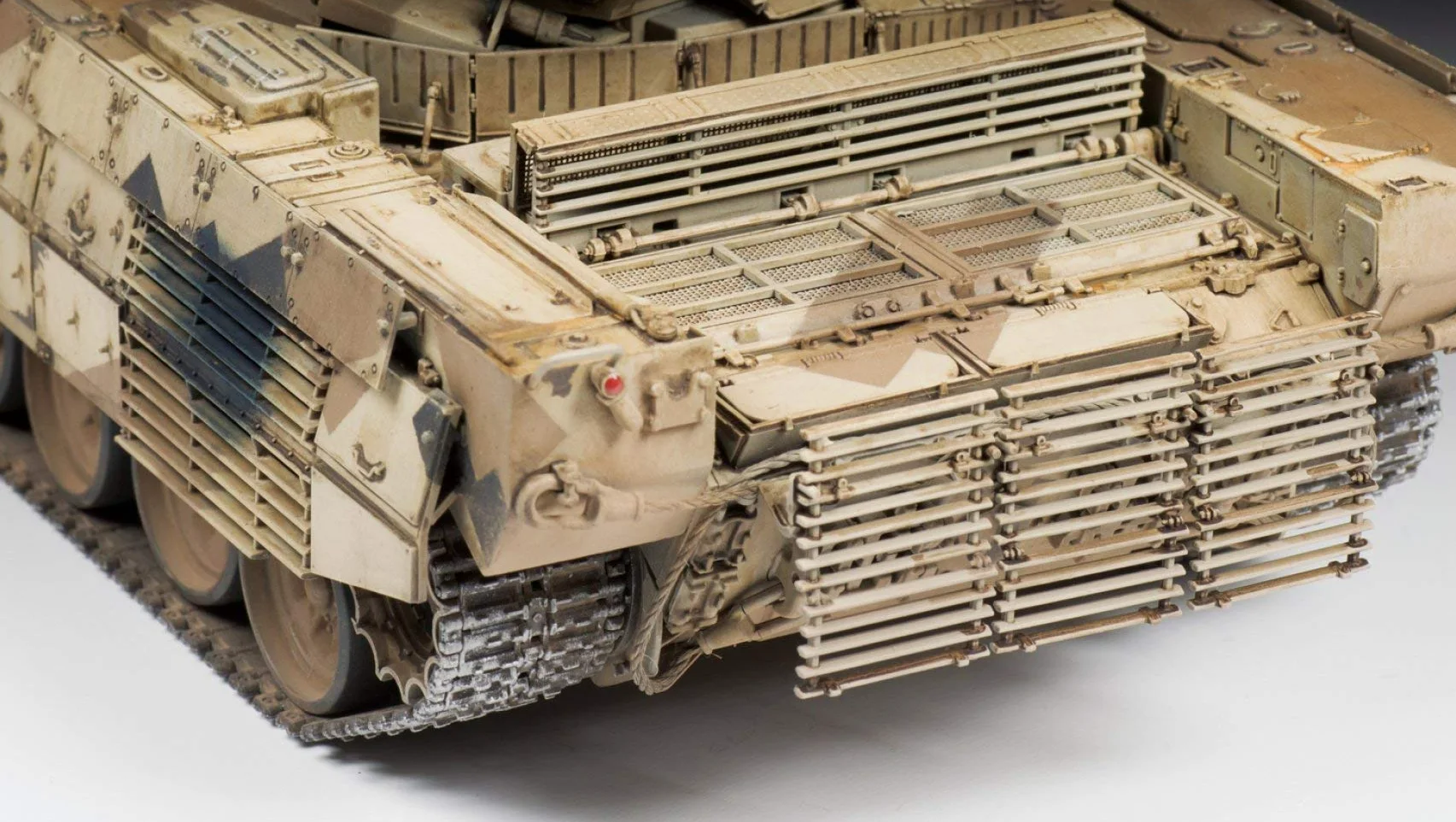 Zvezda 500783695 – 1:35 BMPT-72 Terminator 2" Russian fire, modellismo, costruzione, hobby, artigianato, kit di costruzione in plastica, non verniciato