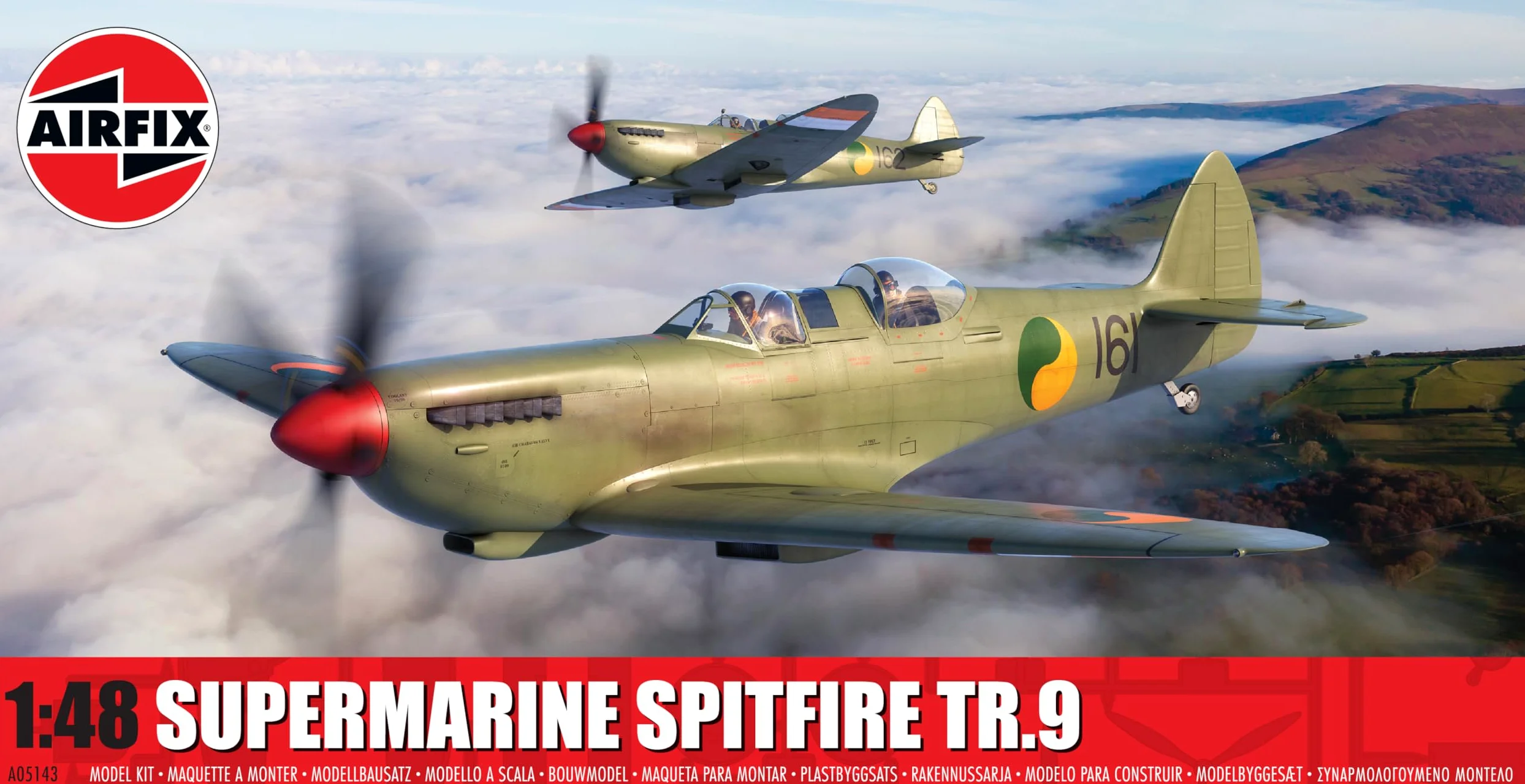 Airfix A05143 Supermarine Spitfire Tr.9 Model Building Kit - Kit di aereo in plastica per adulti e bambini dagli 8 anni in su, il set include Sprues e decalcomanie in scala 1:48, non verniciato