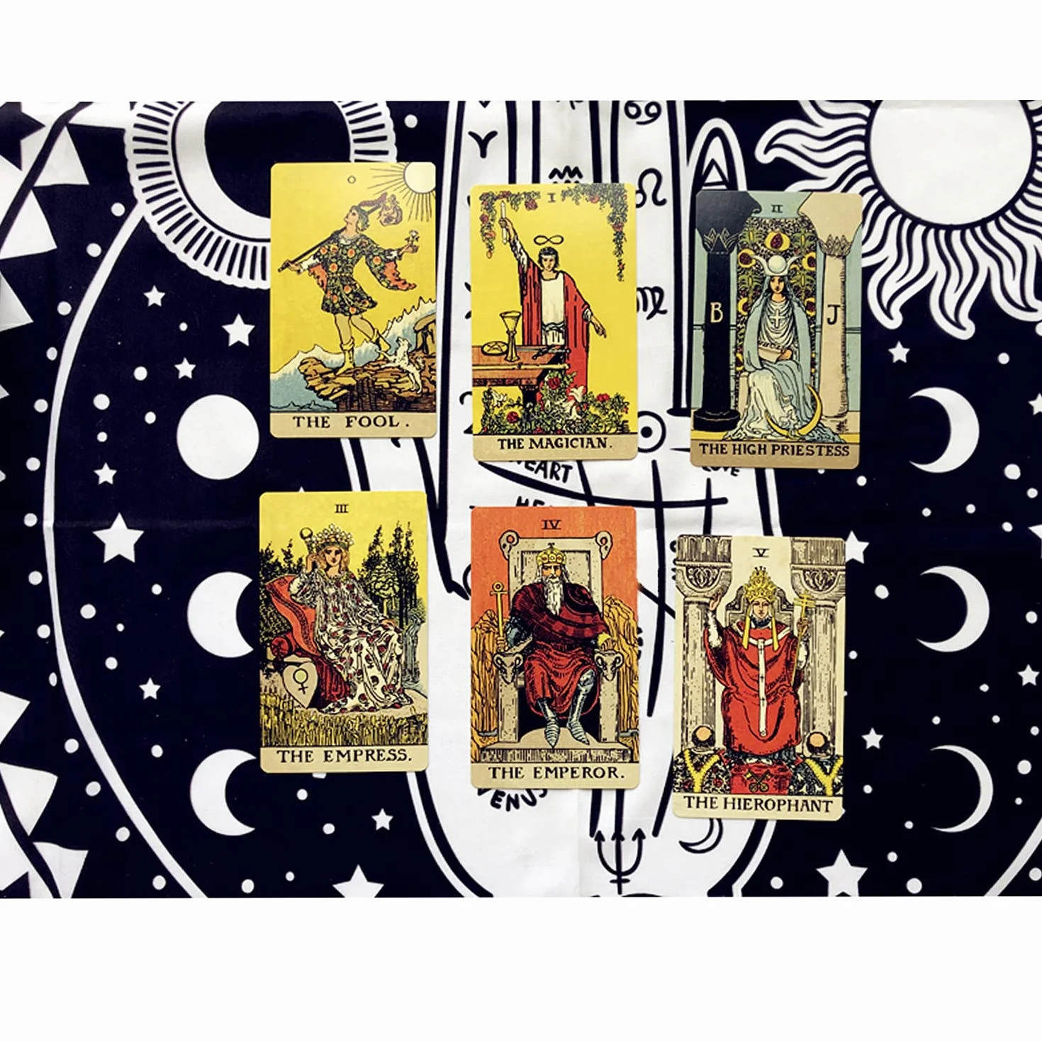 Tarocchi Classici Rider Waite – Mazzo da 78 Carte – Lettura, Meditazione, Gioco da Tavolo – Per Principianti ed Esperti – Compatto, Portatile, Ottima Idea Regalo