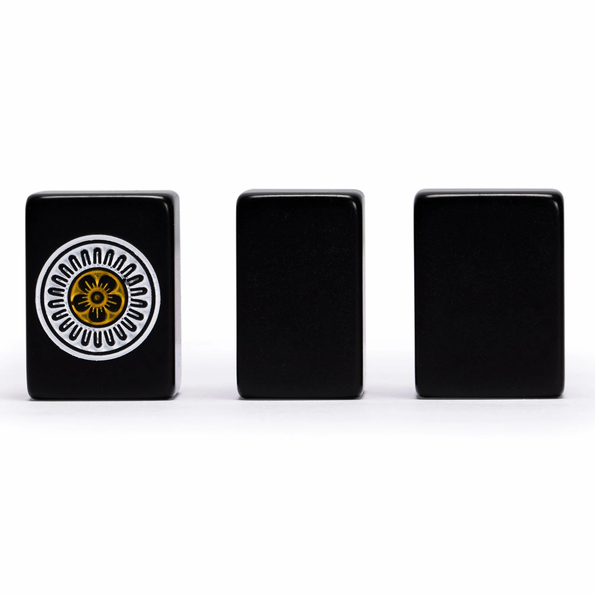 Yellow Mountain Imports Set di Mahjong Giapponese Riichi - Tessere Nere di Dimensioni Standard e Custodia in Vinile